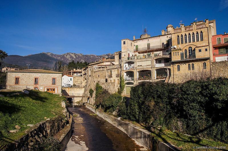 Hotel La Fonda Dels Pirineus Maçanet de Cabrenys Екстериор снимка