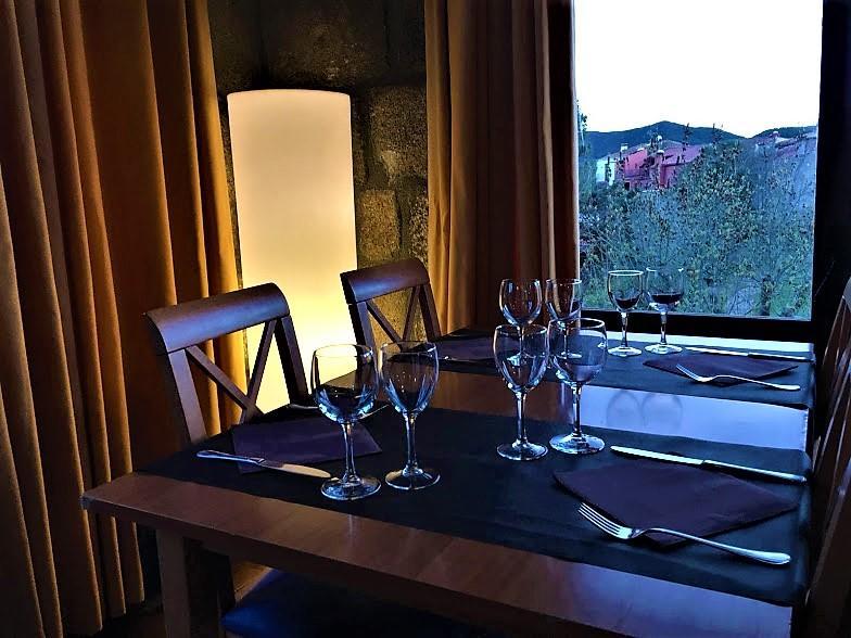 Hotel La Fonda Dels Pirineus Maçanet de Cabrenys Екстериор снимка