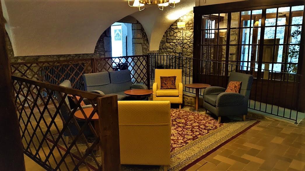Hotel La Fonda Dels Pirineus Maçanet de Cabrenys Екстериор снимка