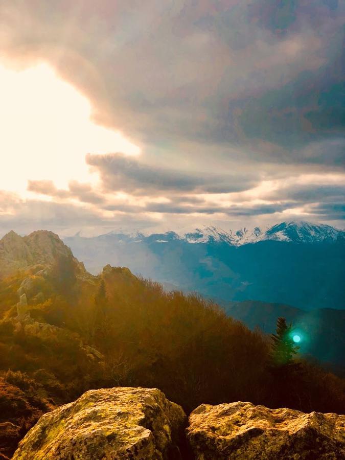 Hotel La Fonda Dels Pirineus Maçanet de Cabrenys Екстериор снимка