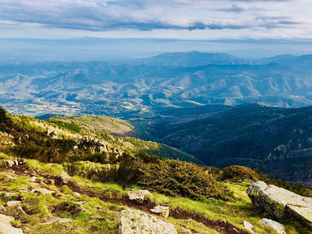 Hotel La Fonda Dels Pirineus Maçanet de Cabrenys Екстериор снимка